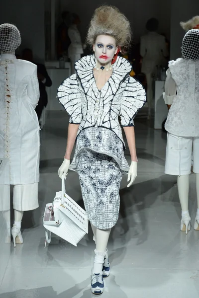 Look 11